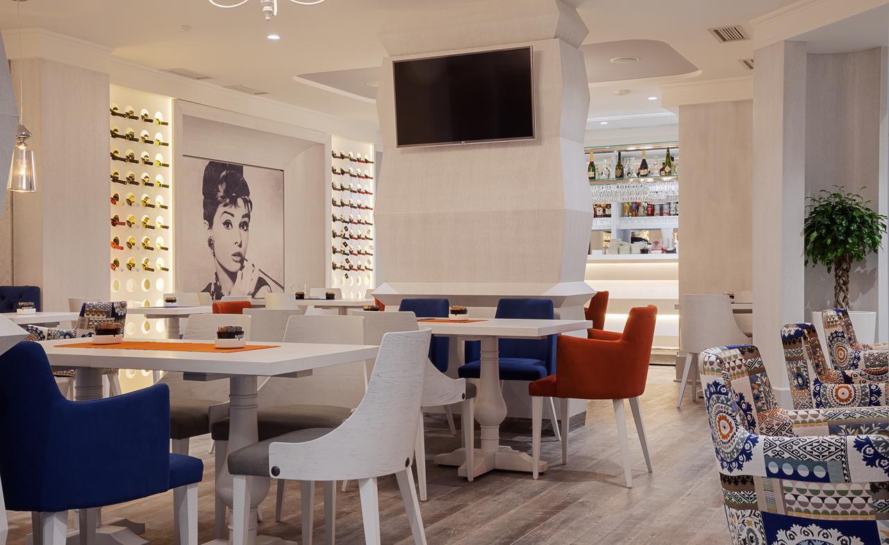 Castello Boutique Hotel Čačak 外观 照片