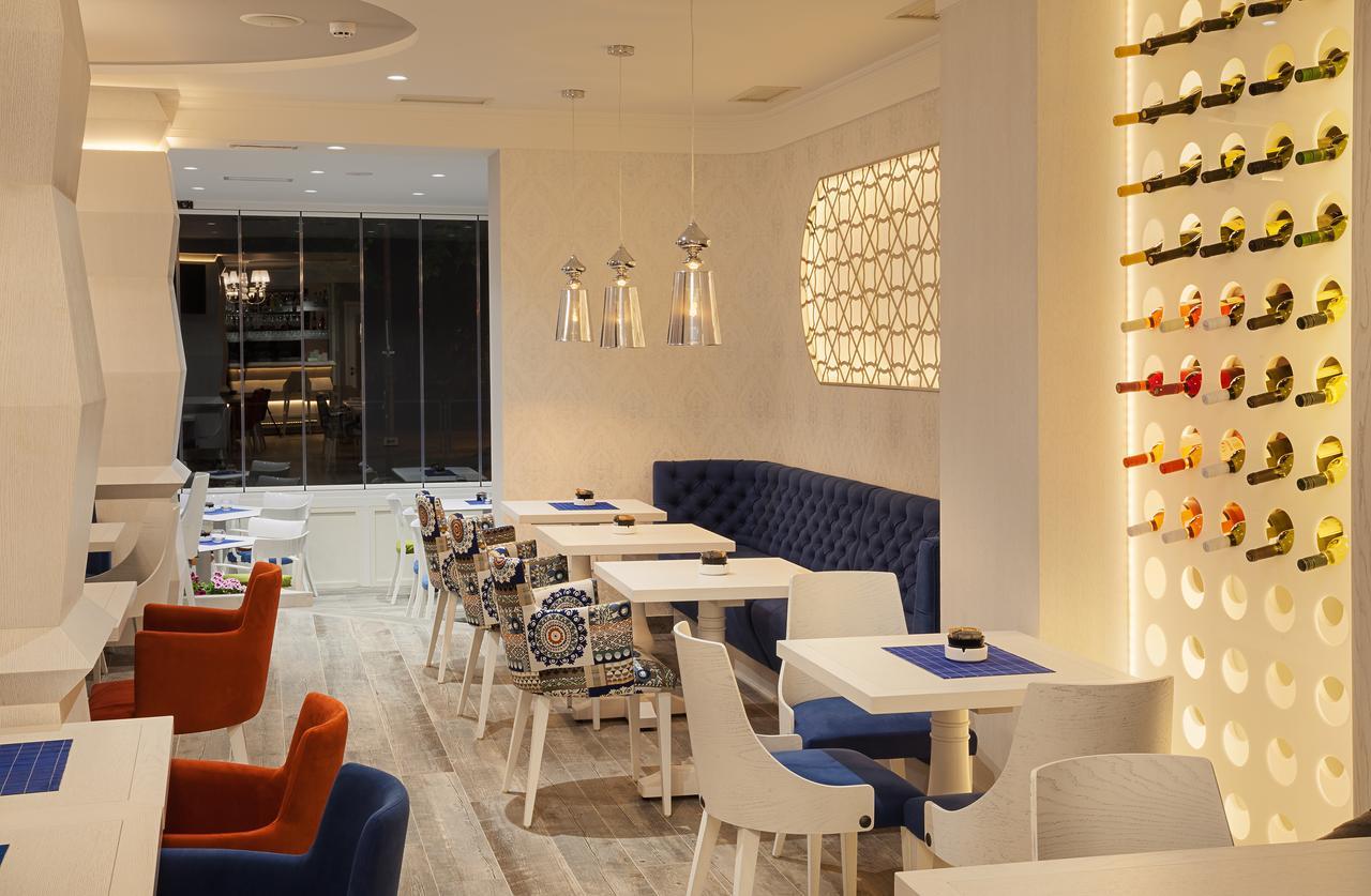 Castello Boutique Hotel Čačak 外观 照片