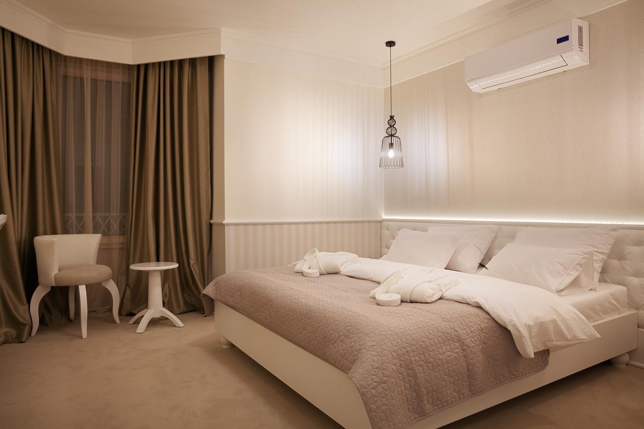 Castello Boutique Hotel Čačak 外观 照片
