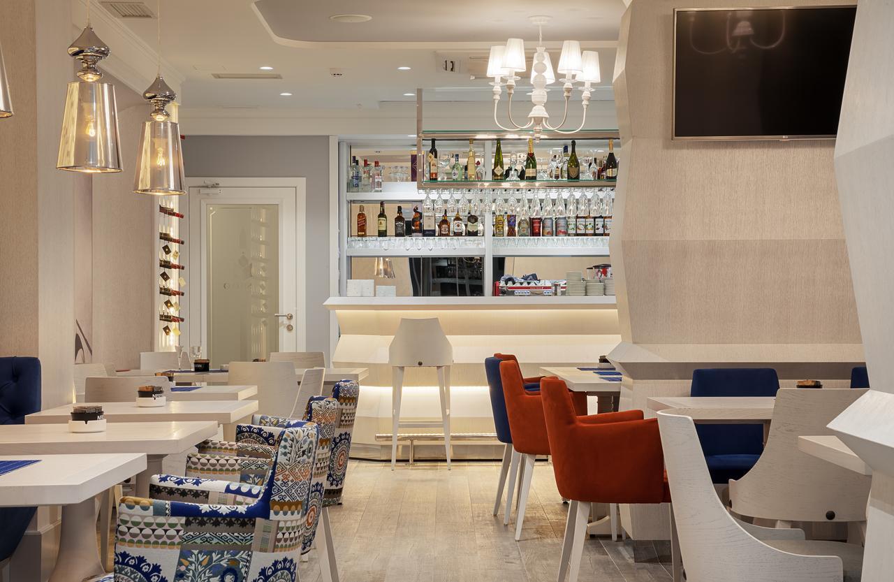 Castello Boutique Hotel Čačak 外观 照片
